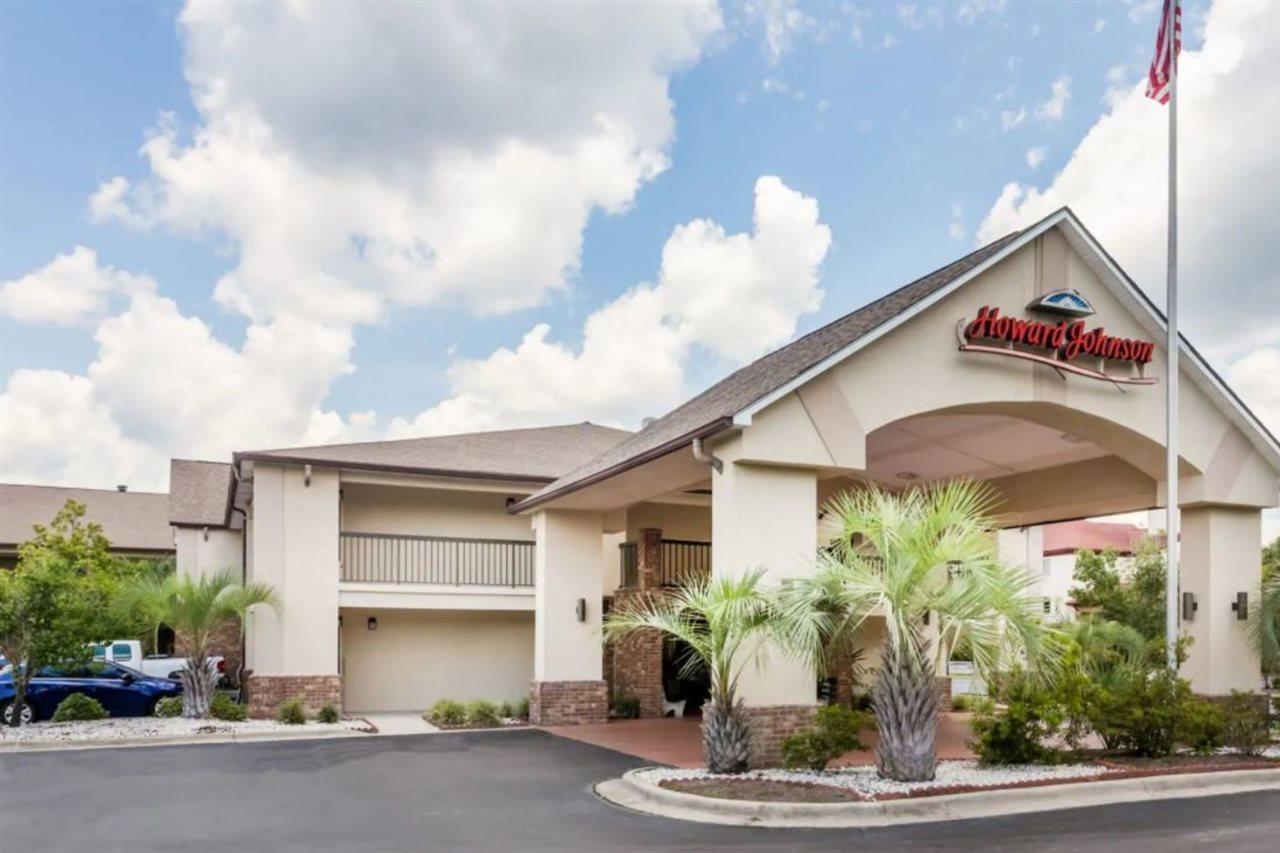 Howard Johnson By Wyndham Savannah Ga Georgetown Bagian luar foto