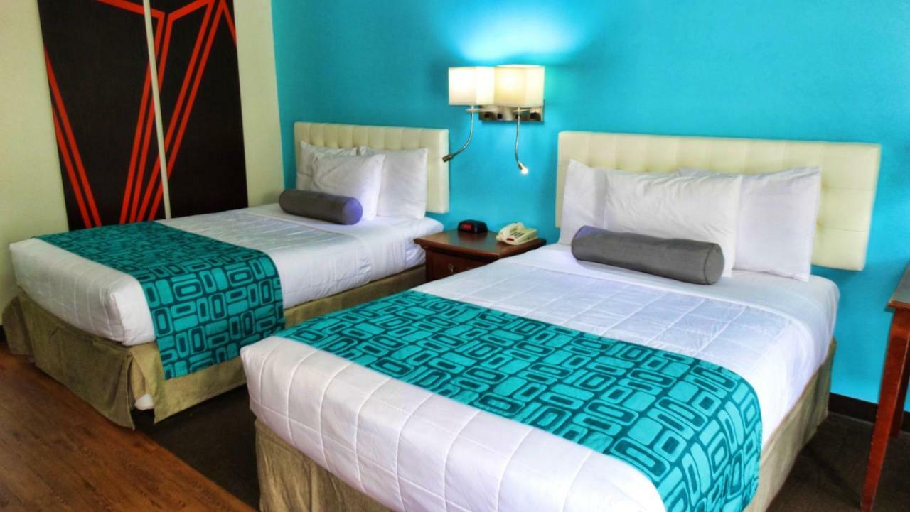 Howard Johnson By Wyndham Savannah Ga Georgetown Bagian luar foto